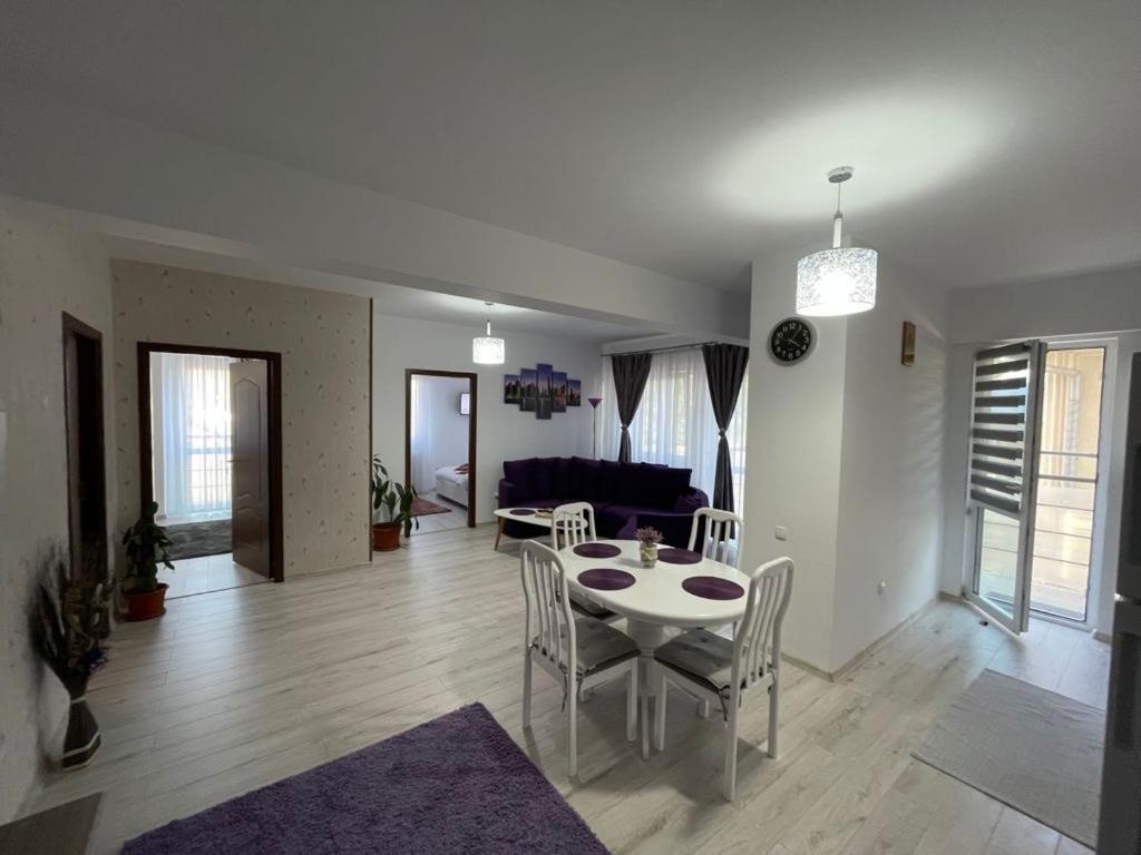 Deny'S Apartament Hura-Humora Exteriér fotografie